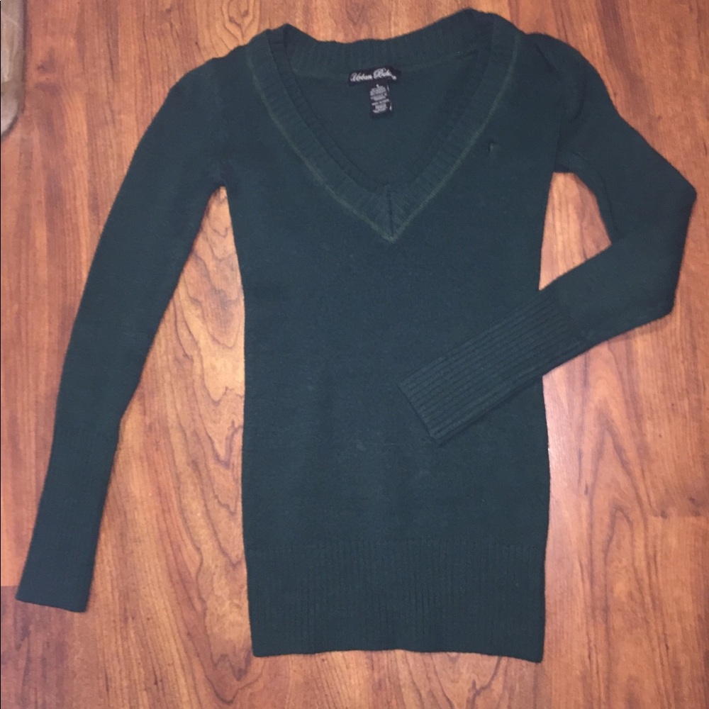 green v neck sweater
